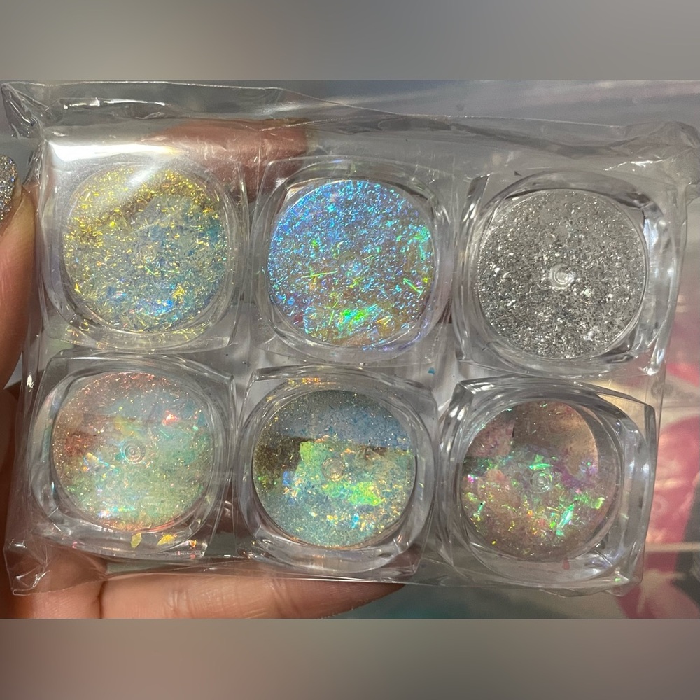 Nail Metallic Flecks